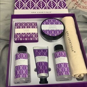 Lavender Bath & Body Gift Set - Purple